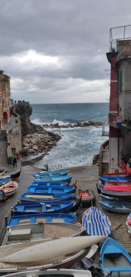 Cast Away Hotel Riomaggiore Exterior photo